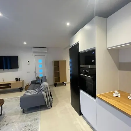 Moderna Piscina Privada Ampuriabrava